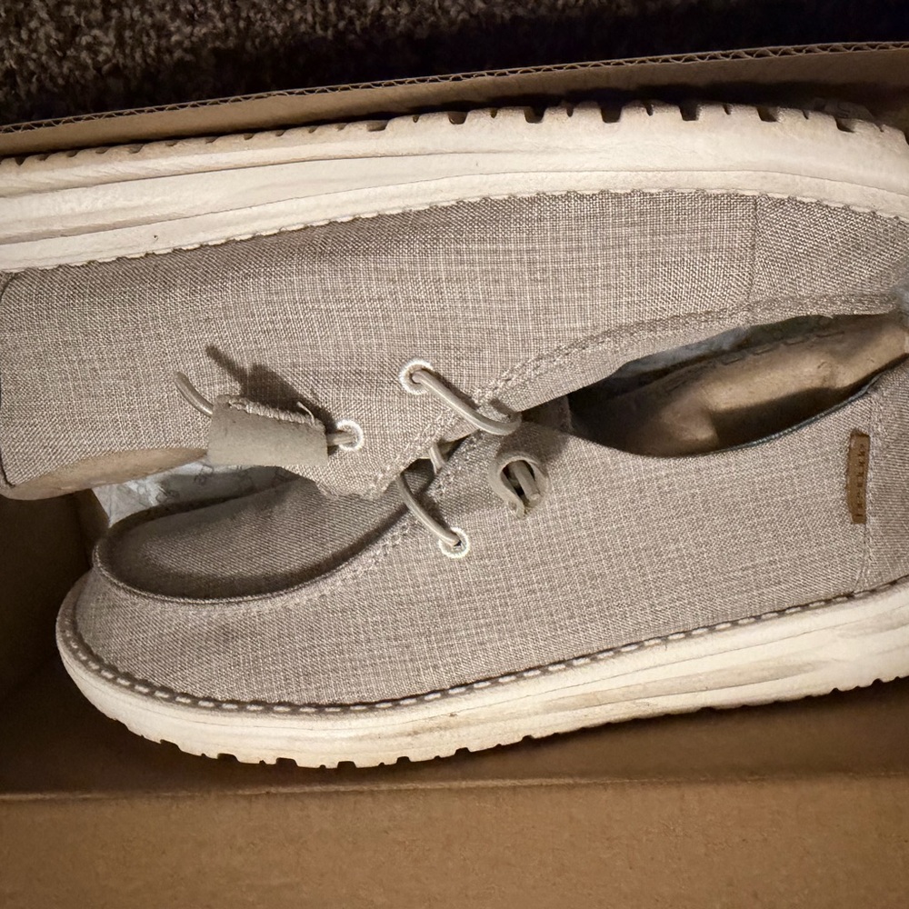 Hey Dude Women's Beige Loafers